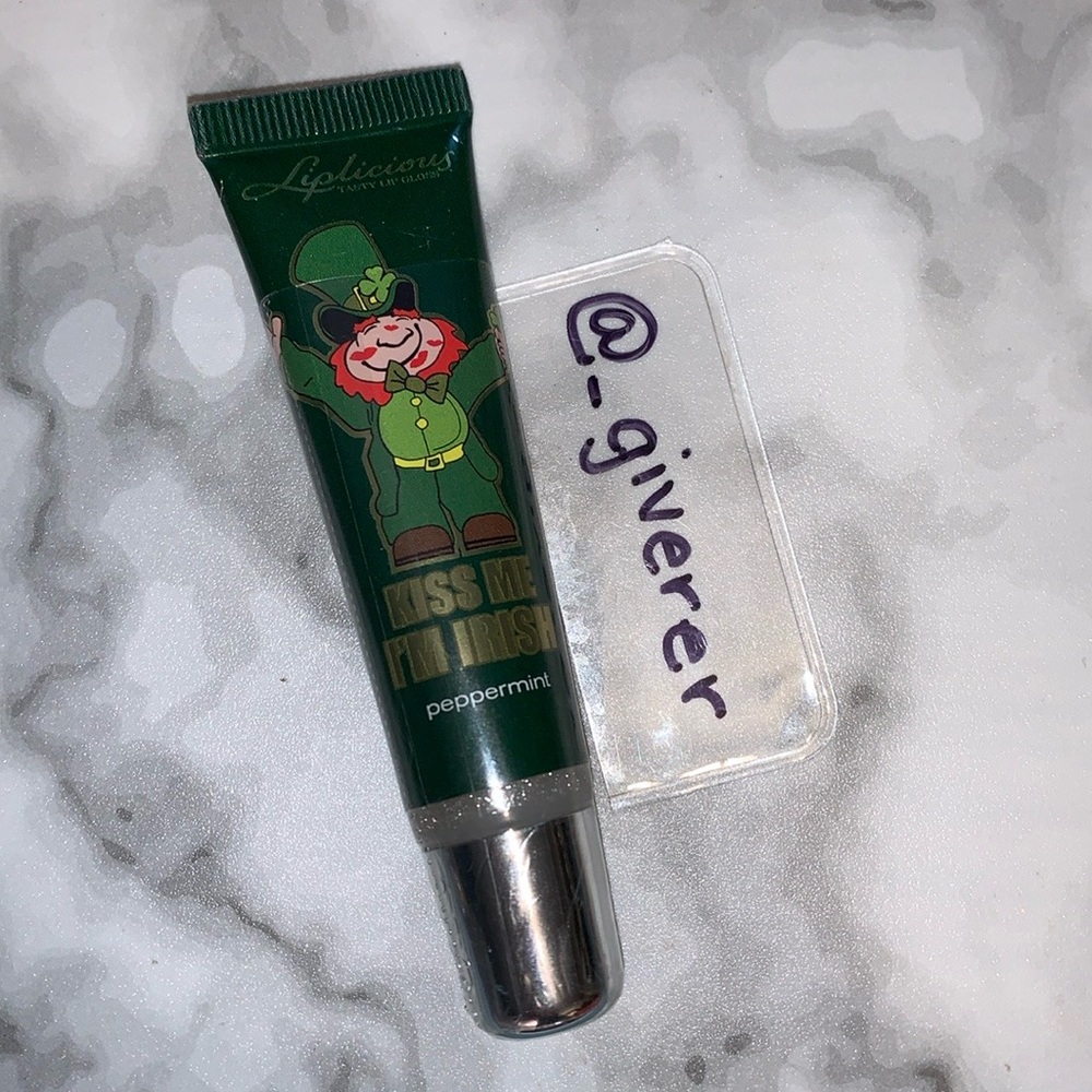 Sealed Kiss Me In Irish Liplicious Gloss